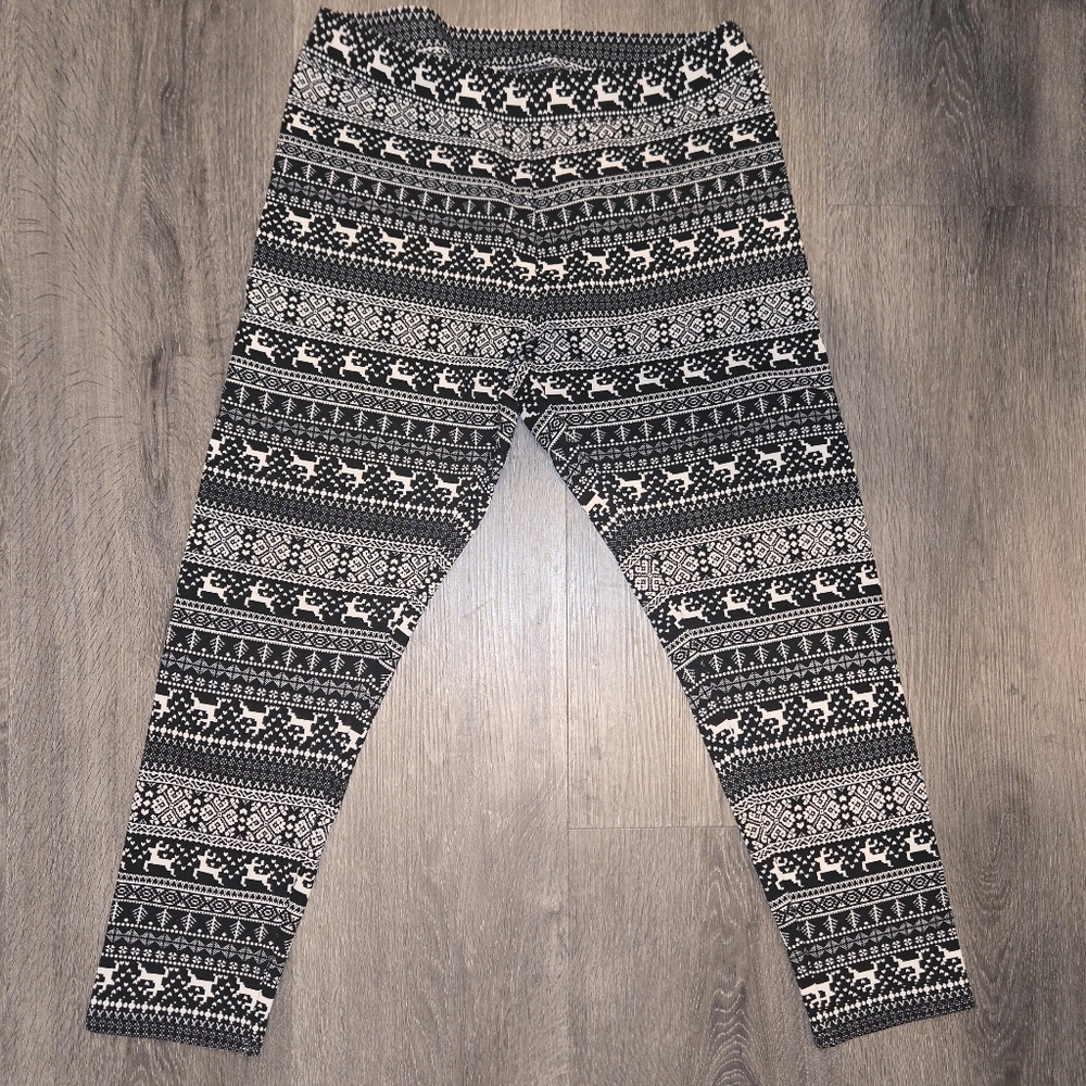 Reindeer Pattern Pants - Picture 3 of 6